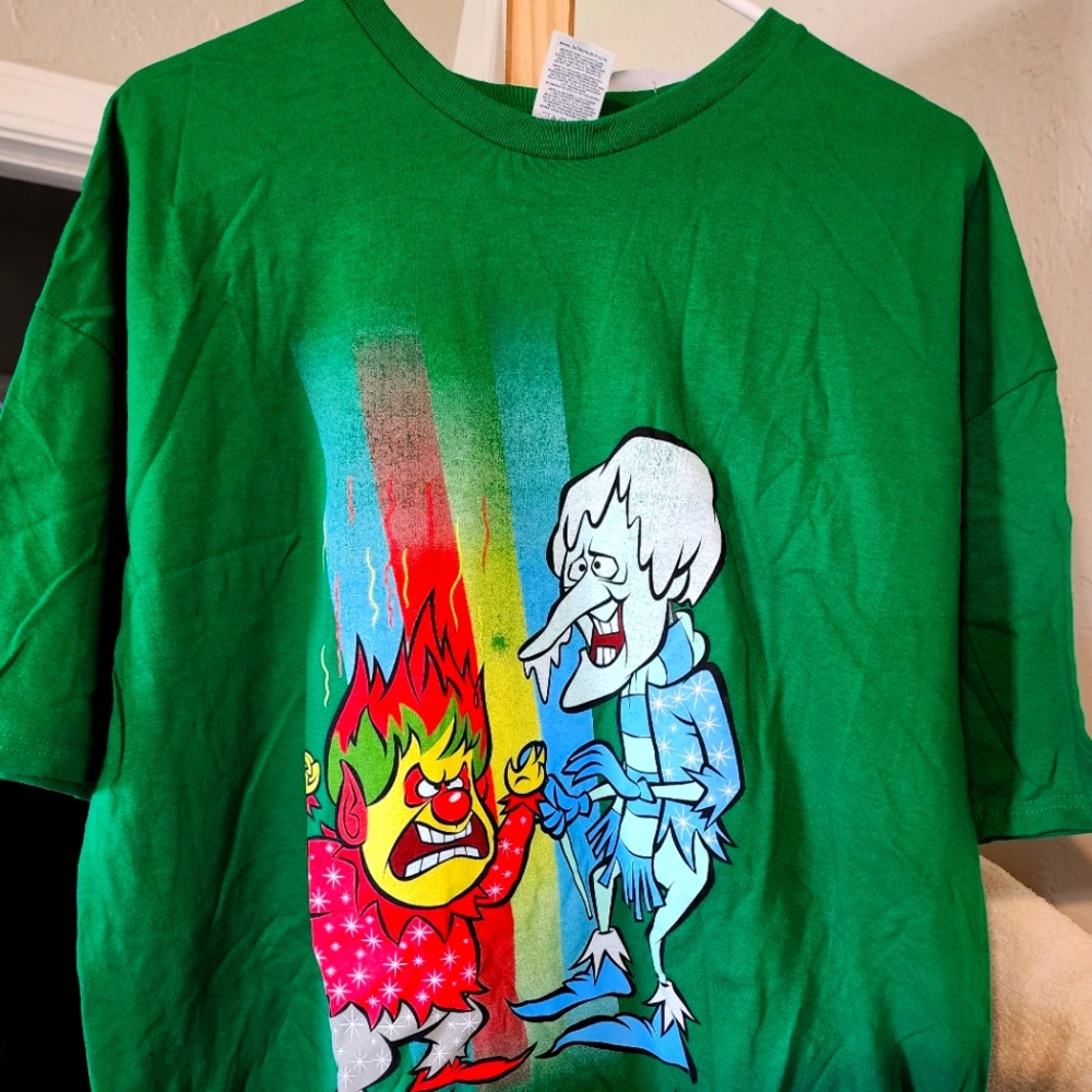 Fun Christmas graphic tee 2x men or women